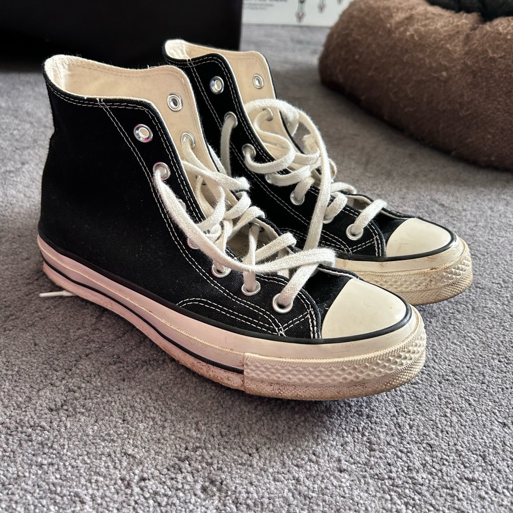 Black converse high tops
